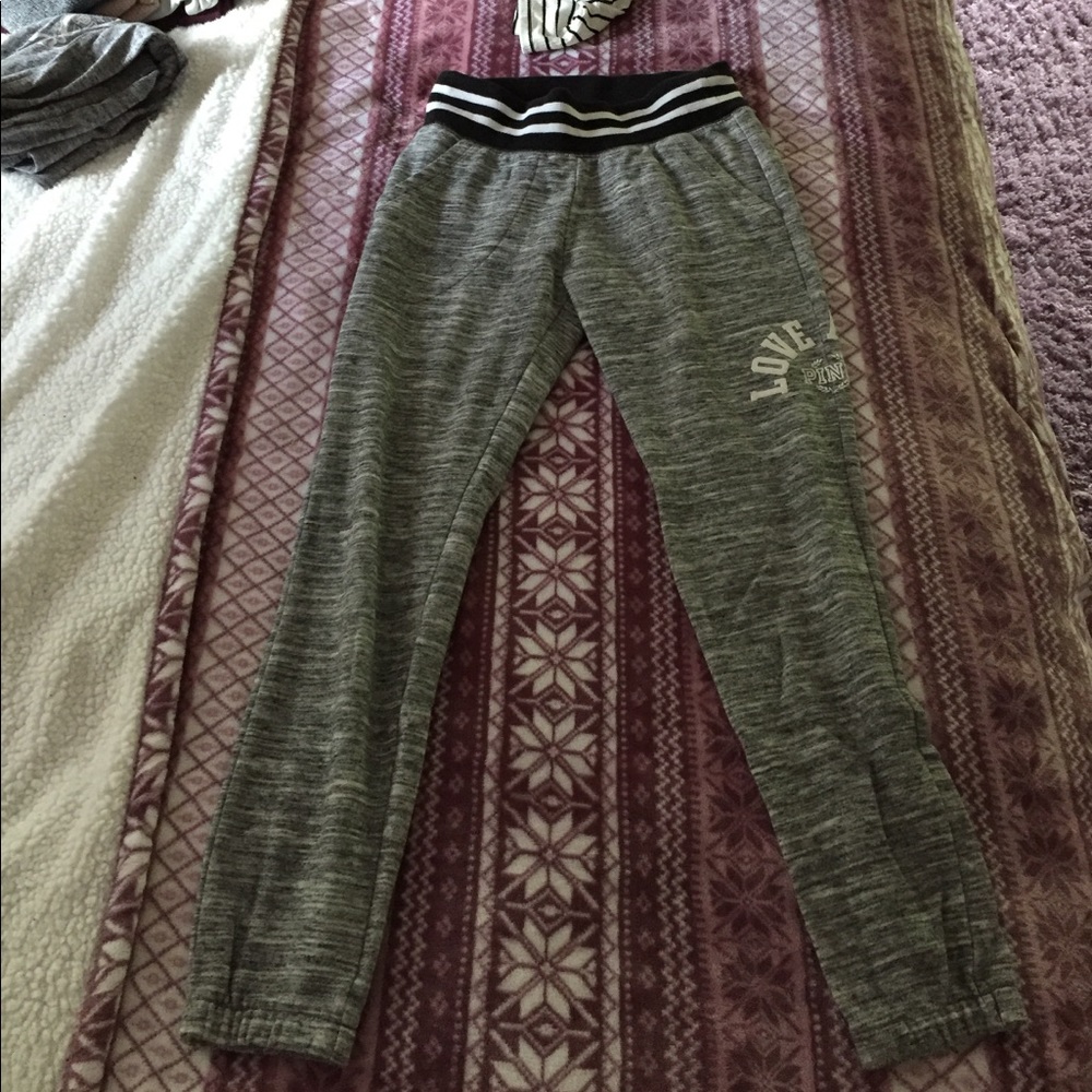 PINK VS gray sweatpants